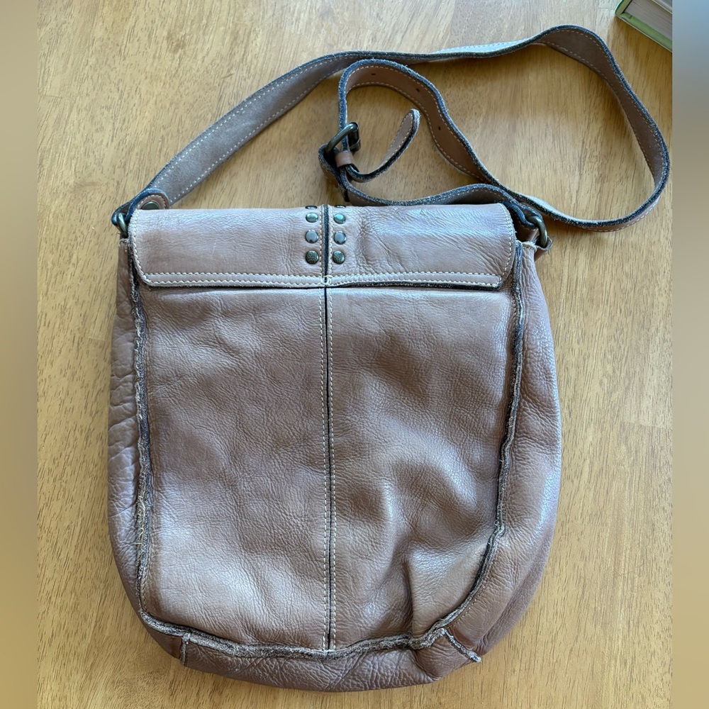 Patricia Nash ARMENO Brown Italian Leather Crossbody Messenger Tan - Picture 8 of 16